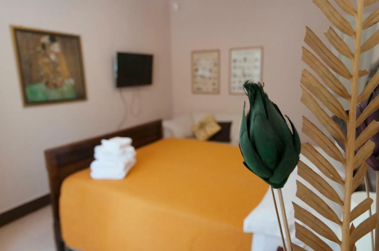 ** فندق مبيت وإفطار ألغيرو L'Euforbia Bed And Breakfast إيطاليا